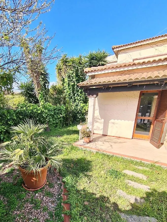 Iss Travel, Sa Chessa - Ground Floor 1-Bedroom Apartment San Teodoro